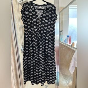 Wonderly Black and White Patterned Maxi Dress